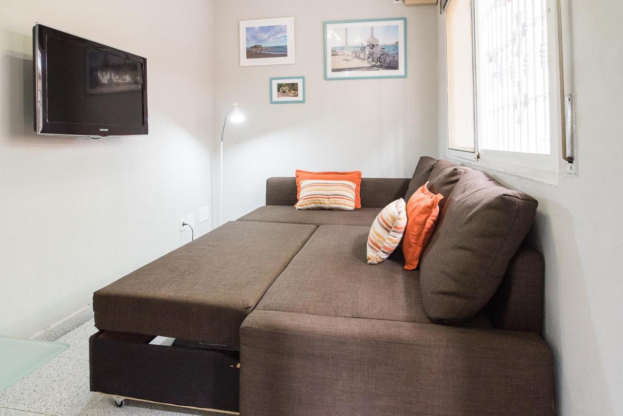 Malagaonbeach 1 - Two Bedrooms - Up To 3 People - 10 Meters Beach Ngoại thất bức ảnh
