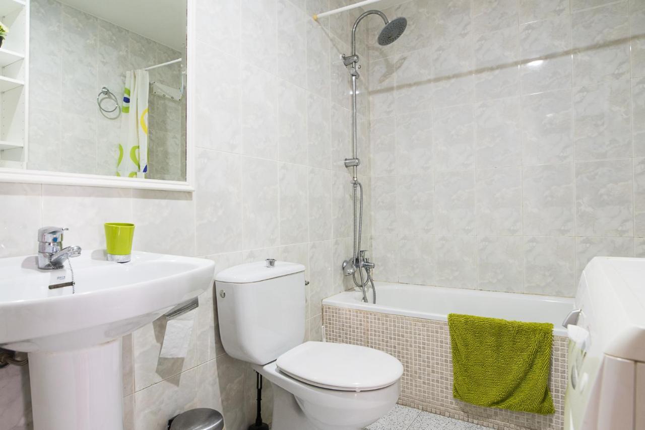 Malagaonbeach 1 - Two Bedrooms - Up To 3 People - 10 Meters Beach Ngoại thất bức ảnh