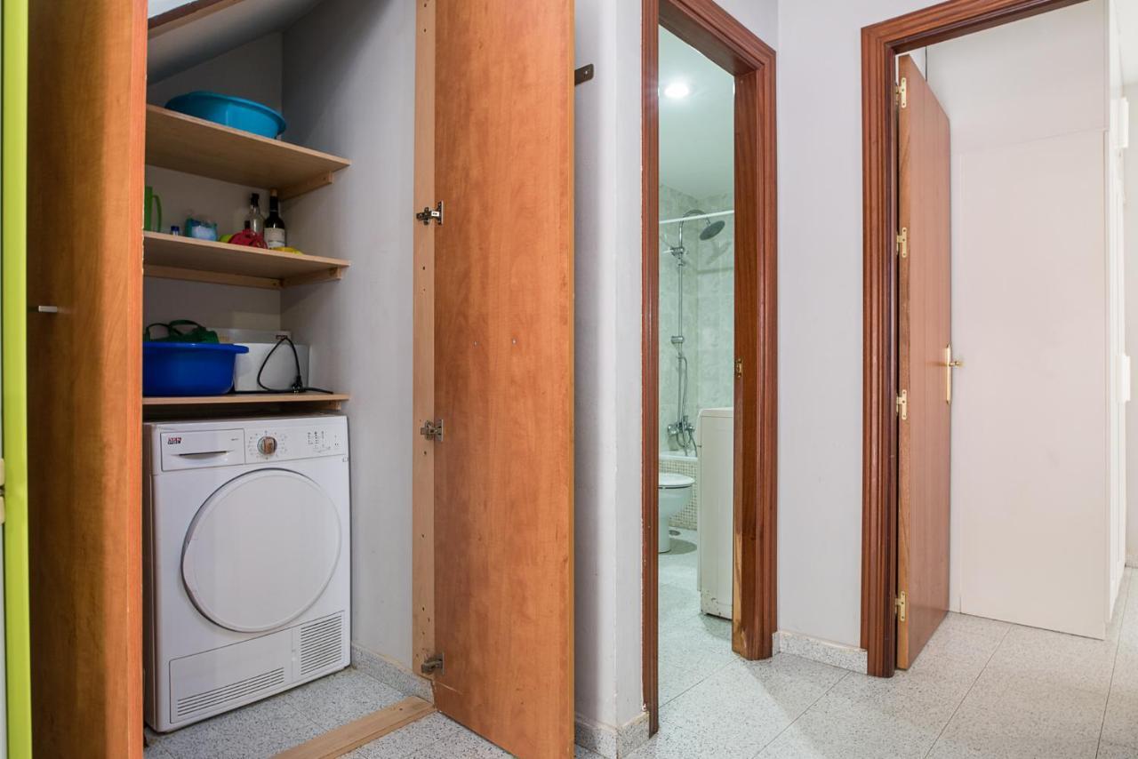 Malagaonbeach 1 - Two Bedrooms - Up To 3 People - 10 Meters Beach Ngoại thất bức ảnh